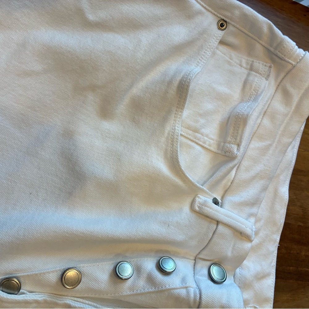 Good American White Straight Jeans - Picture 6 of 12